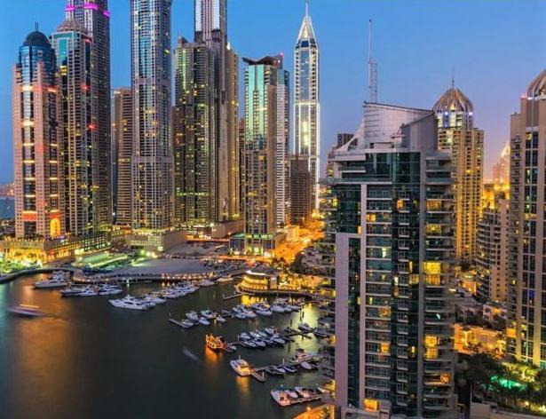 Higuests - Sparkle Towers 2 Dubai Exterior foto